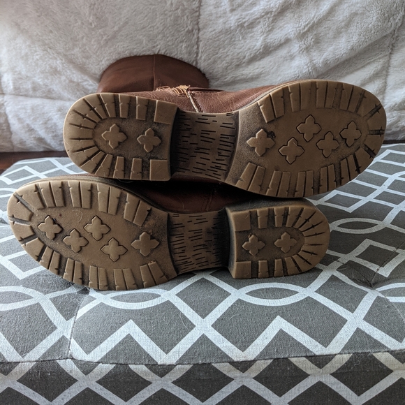 Beautiful Reddish Brown Tall Boots! - Picture 3 of 8